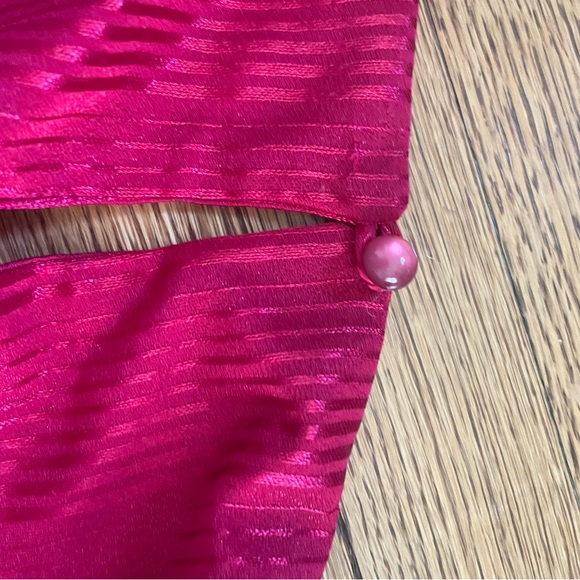 Vintage ruffled red blouse - Picture 6 of 12